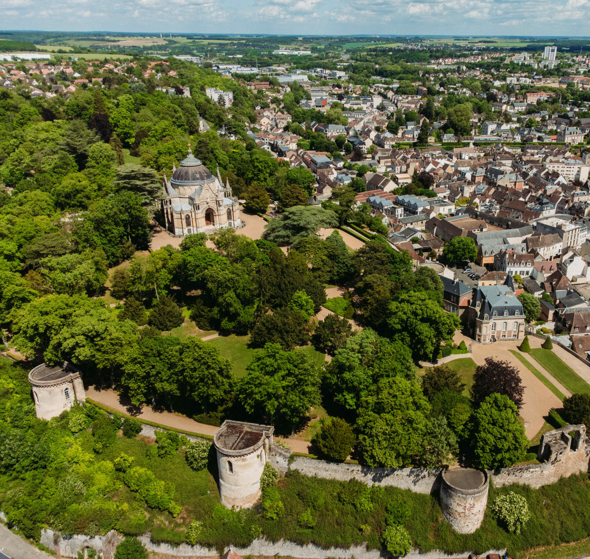Vue aérienne parties médiévales Domaine Royal de Dreux